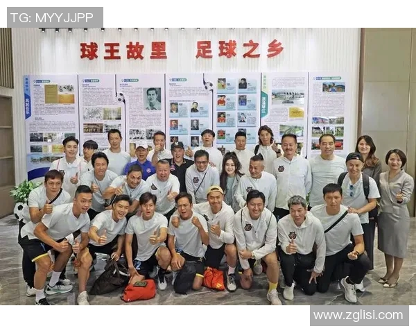 国家荣光与足球传奇交织的战场明星故事